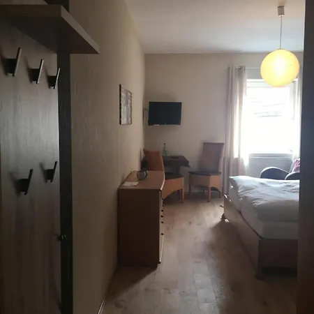 Germania Beck فندق مبيت وإفطار 3*